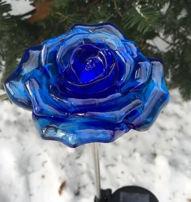 MN Solar Blue Rose White LED Light Flower Garden Outdoor Yard Decor Landscape