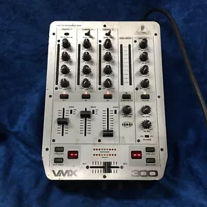 Mezclador profesional de 3 canales Behringer modelo VMX-300 VMX300 DJ - Imagen 1 de 7