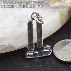 925 Sterling Silver World Trade Center Twin Towers 9/11 Memorial Charm Pendant - Picture 1 of 4