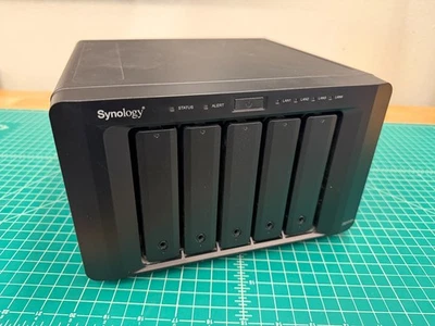 Synology DS1515+ NAS Diskstation - DISKLESS with CPU resistor fix - RAM upgraded - Image 1 of 4