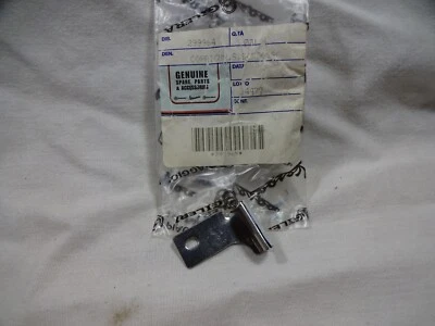 Genuine Piaggio Vespa 299964 Left Clip for Legshield Glove Box ET LX LXV S - Image 1 of 4