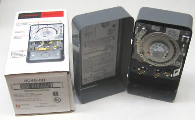 Paragon 8045-00 Defrost Control Commercial Refrigeration Timer - Image 1 of 4