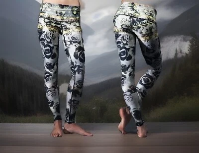 Leggings Teeki Desert Rose tamanho XS Pilates Yoga anti microbiano floral embalável - Imagem 1 de 4