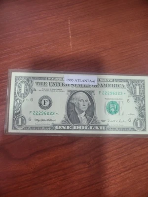 1995 Star note  $1 DOLLAR BILL - F22296222* NEAR SOLID 2'S FANCY - Image 1 of 4