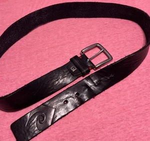 Vintage Pierre Cardin 70er breiter schwarzer Leder Swirl Logo geprägt im Gürtel RAR! - Bild 1 von 10