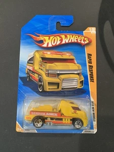 Hot Wheels 2010 New Models 18/44 Rapid Response 018/240 Yellow - Picture 1 of 3