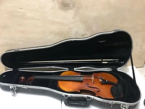 Violino Intermedio C10 Core Conservatory con Custodia 4/4 - Foto 1 di 20