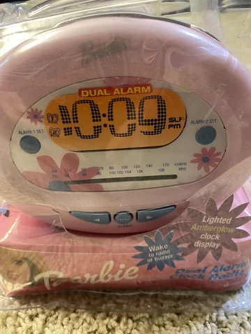 2002 Dual Alarm Clock Radio BARBIE NIP Not Tested Cover