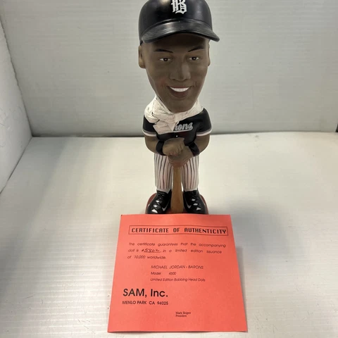 SAMS MICHAEL JORDAN BARON'S  BOBBLEHEAD W/COA #5802/10,000. Nib Cover