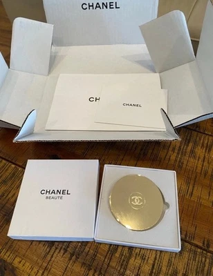 Chanel GWP STUNNING GOLD POCKET MIRROR - Image 1 of 4