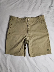 Livsn Flex Shorts Mens Size 34 Army Green Mesh Lined Lightweight Hiking NEW - Picture 1 of 9