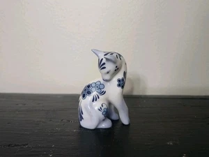 1986 Franklin Mint Porzellan Katze Kuriositätenschrank Sammlung Delft Blau & Weiß - Bild 1 von 6