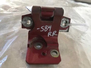 2001 CADILLAC SEVILLE SLS Rear Door Hinge Upper & Lower Hinges Passenger Right - Picture 1 of 19