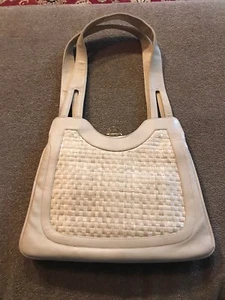 Lou Taylor Italy Women’s Cream Handbag Shoulder Bag Purse Built In Mirror (CC) - Picture 1 of 6