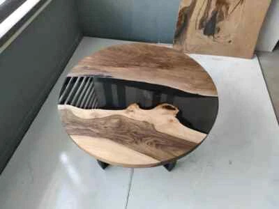 Mesa de centro y comedor redonda negra personalizada de resina epoxi de nogal - Mesa hecha a mano Foto 1 de 4
