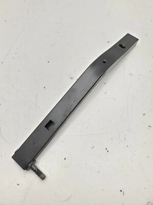 2009-2016 AUDI A4 A5 S4 S5 правый радиатор основной поддержки крепление кронштейн 8K0805528A - Изображение 1 из 3