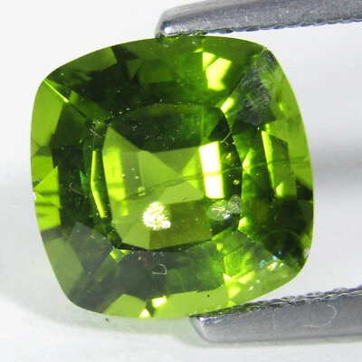 Piedra preciosa cortada escalonada cojín peridoto natural genuino de 3,54 quilates de Pakistán-VDO Foto 1 de 4
