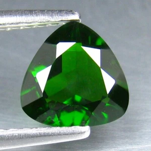 1.15 Ct 7 mm Awe-inspiring Quality Natural Russian Chrome Diopside Gemstone - Picture 1 of 3