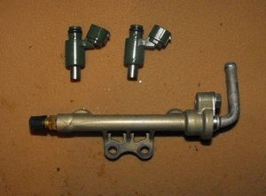 OEM Tohatsu 9.9 HP 4 Stroke Fuel Injector Set & Rail PN 3RS102010 Fits 2018 & UP - Picture 1 of 3