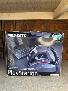 Volante MatCatz PlayStation con pedali - Foto 1 di 9
