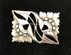 Mid Century Cast Sterling Flower Pin 18.9 Grams 2" Long Scandinavian Style - Picture 1 of 8