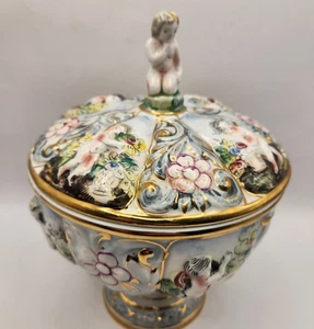 Plato de porcelana Capodimonte vintage con tapa con querubines - Hecho en Italia NUMERADO - Imagen 1 de 11