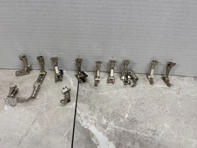 Pés de prensa genuínos Bernina "estilo antigo" - Imagem 1 de 4