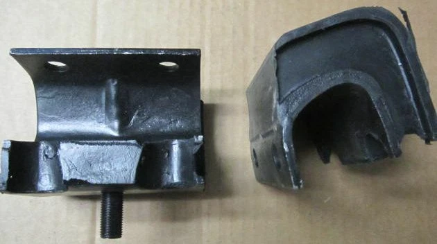 FORD MOTOR MOUNTS GALAXIE MONTEREY THUNDERBIRD LEFT +  RIGHT PAIR SINGLE STUD - Image 1 of 1