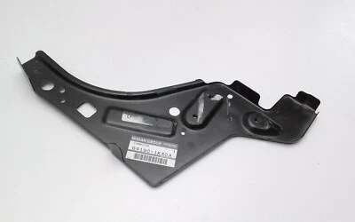 Nissan Juke 2011-2017 placa conector guardabarros delantero derecho OEM 64190-1KA0A nuevo Foto 1 de 4