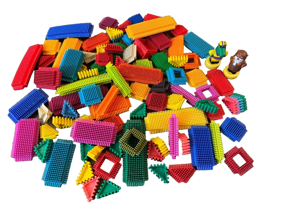 Bristle Blocks Building Assorted Lot 85 PC Figures People Loose STEM Toys Bundle - Image 1 of 4