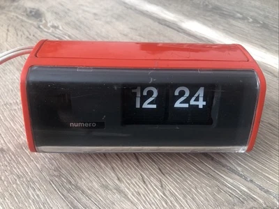 Vintage Numero Flip Desk Clock  Retro made in Hong Kong for Collectors - Image 1 of 4