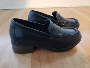 Eastland Women's Holly Penny Loafer Slip On Black 2 in. Heel Size 8 M - Picture 1 of 7