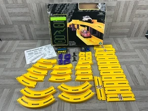 ELC - Penny Racers Super Raceway 500 - Pista y 2 Coches - Coches Pull Back - De colección - Imagen 1 de 7