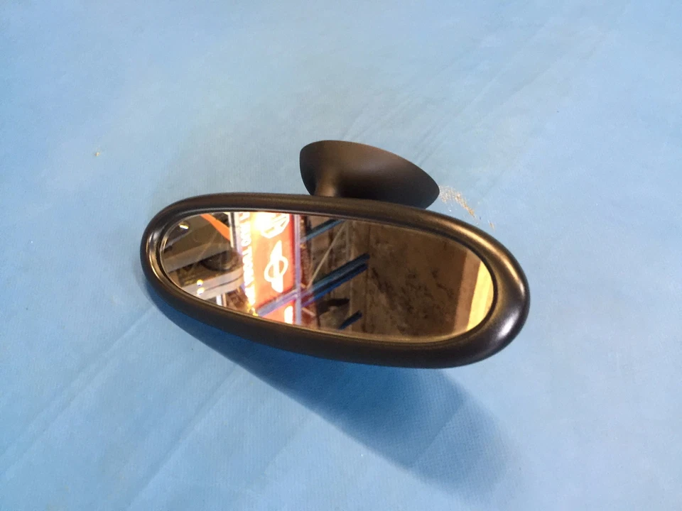 Зеркало заднего вида BMW Mini One/Cooper/S с ручным наклоном (номер детали: 51161508455) - Изображение 1 из 1