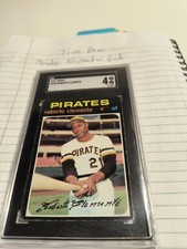 1971 TOPPS #630 ROBERTO CLEMENTE PITTSBURGH PIRATES BASEBALL CARD SGC 4 VG/EX