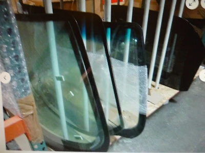 Ferrari 488 Spider 2D Convertible - Parabrisas delantero NUEVO mercado de accesorios #86502000 Foto 1 de 2