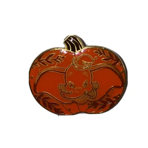 Prendedor de calabaza Loungefly Disney caja ciega personaje Dumbo - Imagen 1 de 3