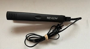 Revlon Travel Size Quick & Smooth Flat Iron 1" Ceramic Plates - Picture 1 of 9