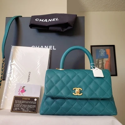 CHANEL Green  caviar gold hard ware Mini/small inches Coco Handle Bag - Image 1 of 4