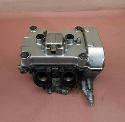 Honda Interceptor 800 VFR800 2003-2009 culata delantera Foto 1 de 4