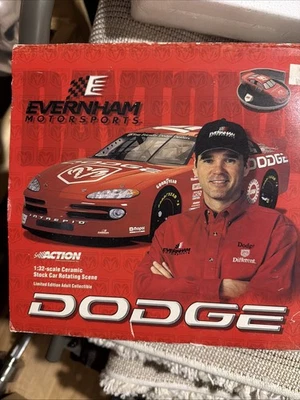 NASCAR #19 Dodge Show Car Escena Cerámica 2000 Intrepid Evernham Racing Escala 1:32 Foto 1 de 4