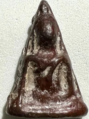 PHRA NANGPHAYA LP TIM RARO ANTIGO PINGENTE AMULETO BUDA TAILANDÊS MÁGICO ÍDOLO ANTIGO #12 - Imagem 1 de 4