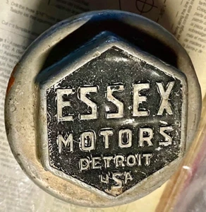1927 and 1928 Essex Hubcap by Hudson Detroit USA for collection or on a car. - Picture 1 of 2