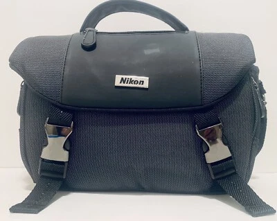 Genuine Nikon Deluxe Digital SLR DSLR Black Padded Shoulder Camera Bag, 7H X 11L - Image 1 of 4