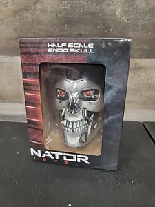 Caja de botín Terminator media escala Endo calavera 4” T-800 cabeza réplica - Imagen 1 de 2