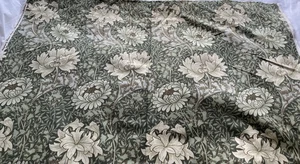 Vintage Unused Sanderson Fabric, William Morris 'Chrysanthemum' 1.2 m x 5.5 m - Picture 1 of 6