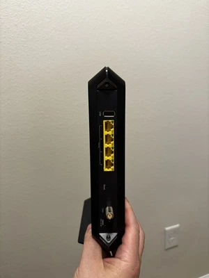 NETGEAR Nighthawk DOCSIS 3.0 Cable Modem Router (C7000-1AZNAS) - Image 1 of 4