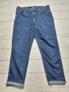 Style & Co Womens Size 10 Cropped Jeans Cuffed - Picture 1 of 10