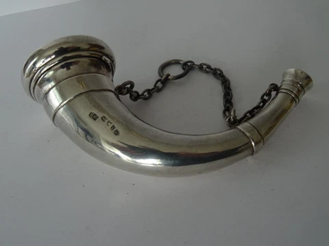 SAMPSON MORDAN NOVELTY ENGLISH SILVER VINAIGRETTE & SCENT BOTTLE POWDER HORN Cover