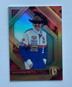 2021 Chronicles NASCAR Racing - GOLD STANDARD RICHARD PETTY #7 - Picture 1 of 2